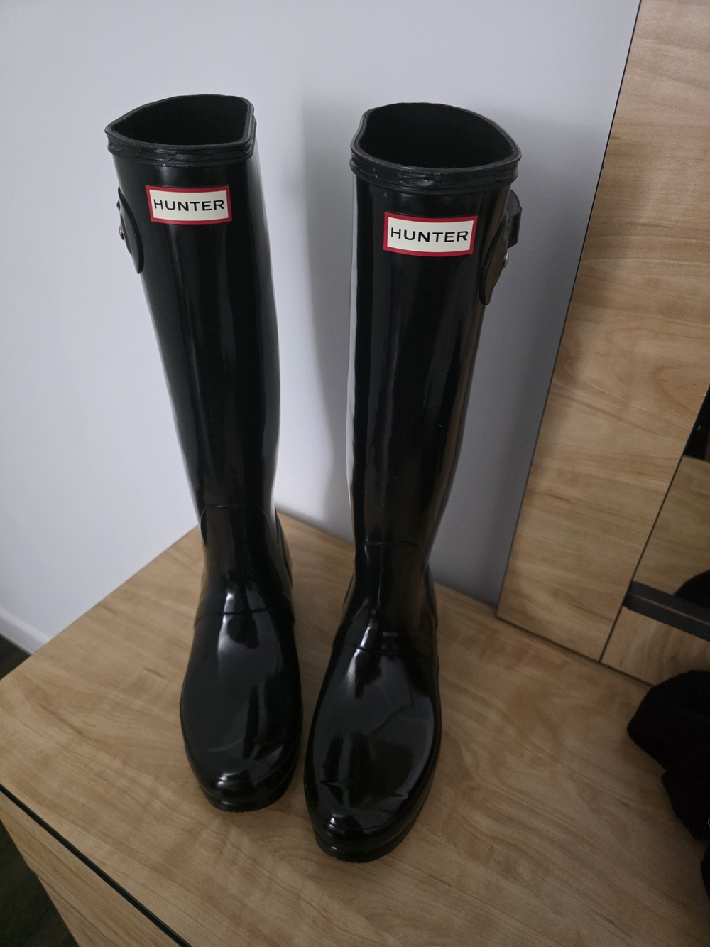 Hunter Black Gloss Rain Boots